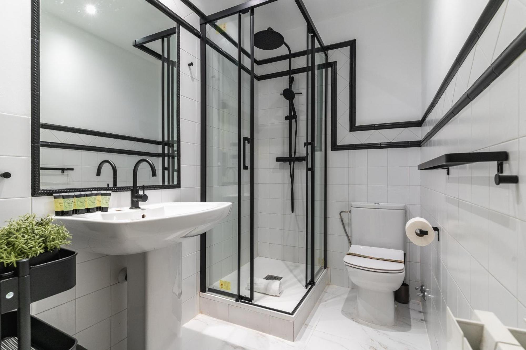 Spacious Modern-3Bedrooms 2Bathrooms-Plaza Mayor Madrid Eksteriør billede